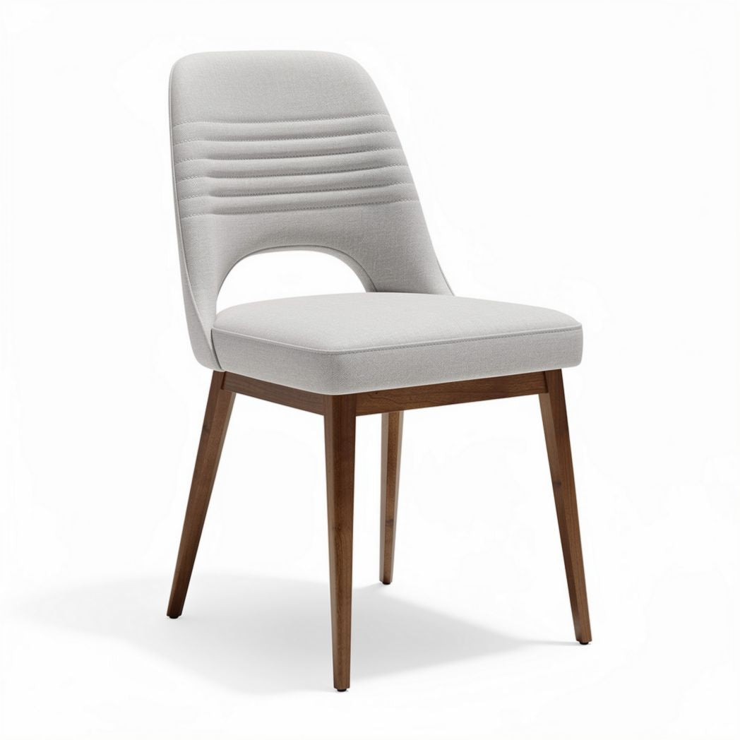 Upholstered dining chair in light gray with wooden legs 45 x 45 x 85cm